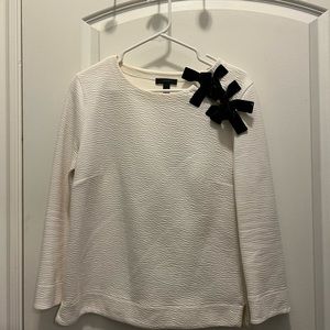 Jcrew double velvet bow sweatshirt top. Size medium. Ivory with black bows.